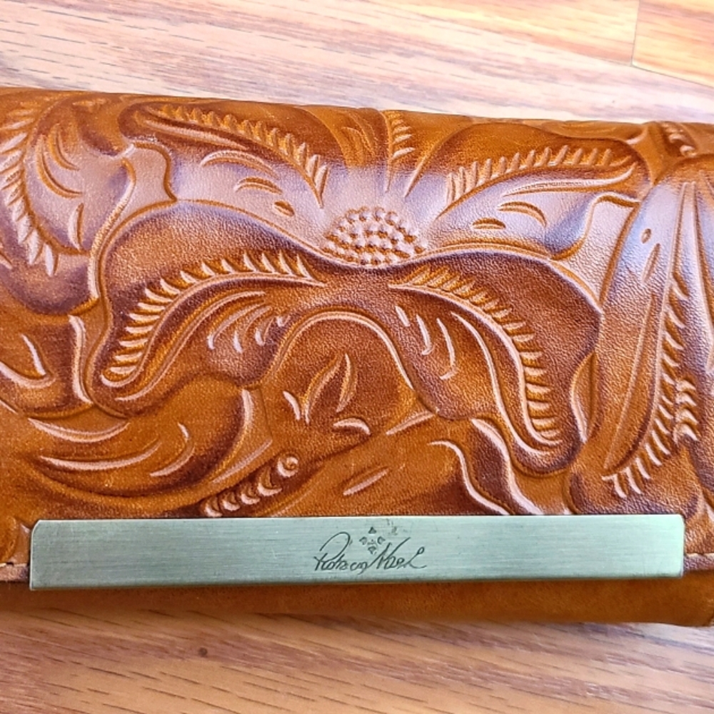 Patricia Nash wallet